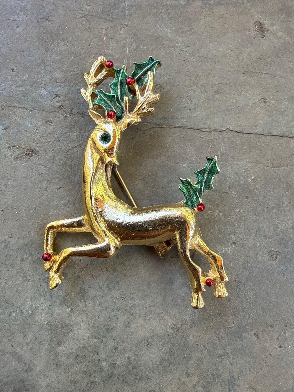 Vintage Signed GERRYS Christmas Reindeer Brooch Pin Holly Green Rhinestone Eye
